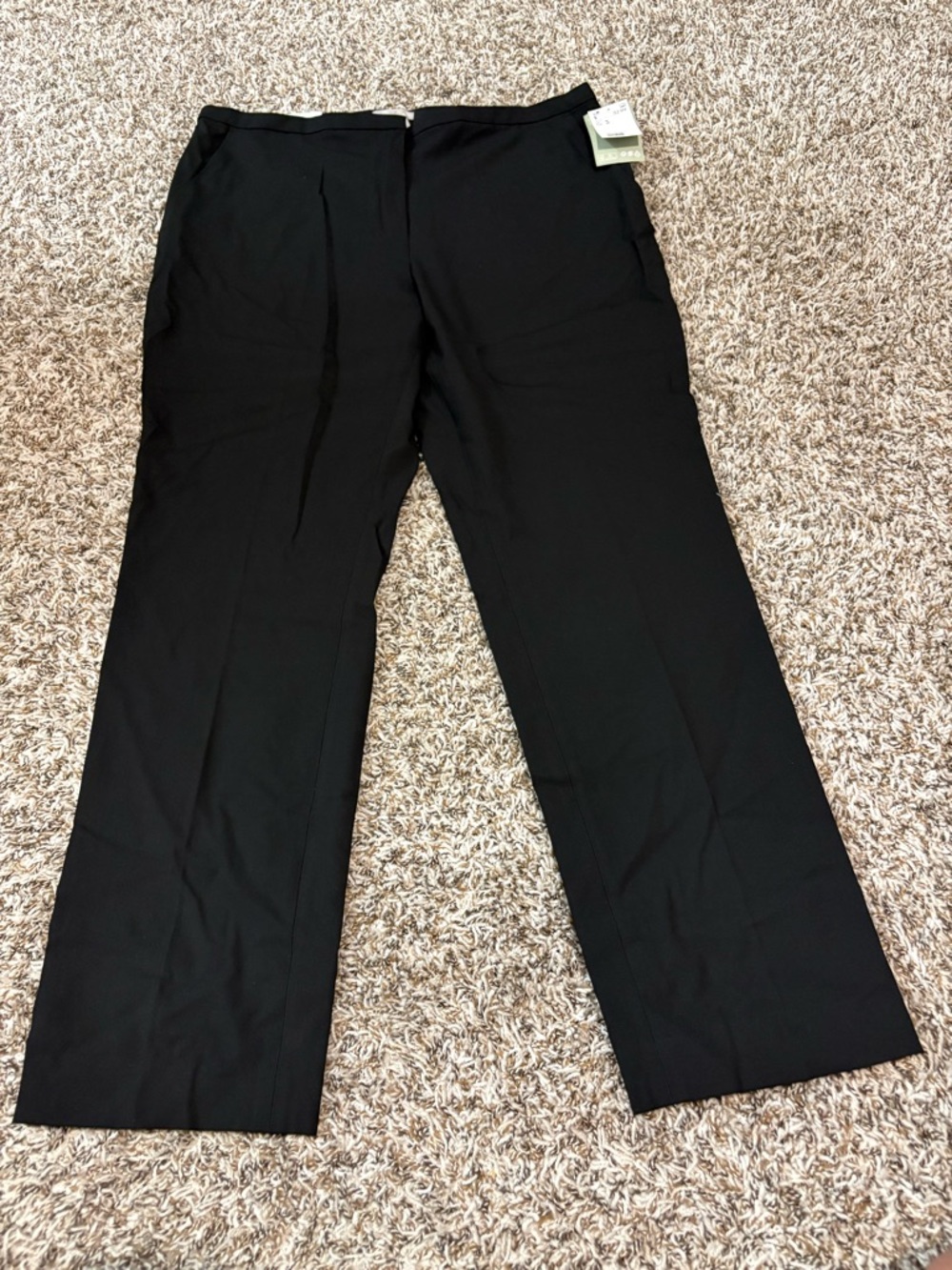 NWT-Women’s Black slim slacks -regular waist Dress Pants size 16